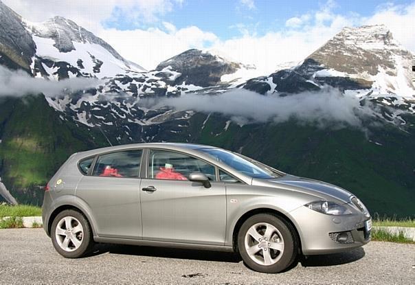 Der SEAT Leon TDI Ecomotive zeigt, wie günstig Reisen mit dem Auto sein kann: Vom Badestrand zum Gletscherrand für 57,50 Euro.